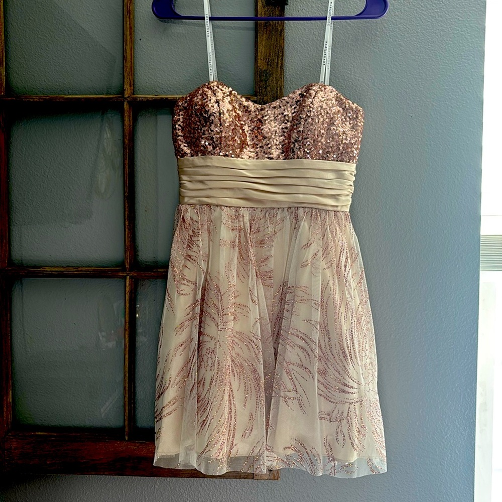 Stunning bridesmaid or prom dress